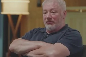 热烈讨论！TNT体育嘉宾们热议：有无C罗的葡萄牙哪个更强？