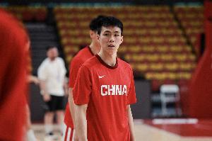 媒体人观点：高诗岩机会创造和组织能力逊于庞峥麟，其地位面临挑战