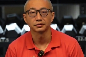 于嘉:老詹与库里关系日益亲密 想追求快乐篮球 岂不选勇士?