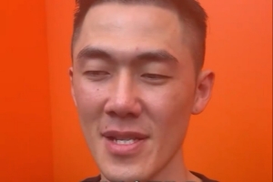 刘铮表示期望在上海男篮再战一季,球队氛围极佳