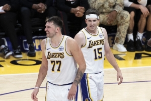名记预测:湖人未来2-3年内几乎难在系列赛中战胜雷霆与马刺
