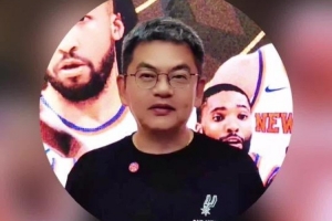 苏群建议:文班下一场需调整策略,减少持球,让哈珀多参与进攻,将常规战转变为太空战