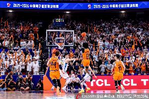 媒体人士分析上海本赛季引援：外援阵容稳定，四人各司其职；内援选拔注重年龄与战斗力