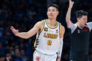 奇兵突现!林秉圣7投5中贡献11分3篮板3助攻3抢断,正负值高达+14