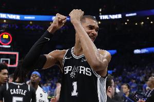 香波特称文班成联盟门面，无冠NBA仍可大赚