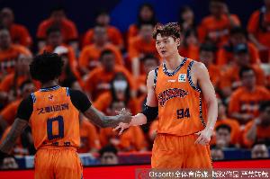 北京媒体:CBA新赛季10月16日启幕 每队最多可注册3名外援