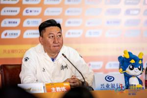 闽超漳州队主帅杨小奇因上轮输南平及排名第七而宣布辞职