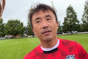 王永珀现身影象！汪嵩分享温哥华野球视频：前国足队员王永珀露面