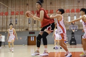 中国女篮训练视频曝光:千次出手磨砺对抗果断性