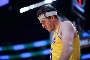本季11名球员场均得分超23+4+5，但只有三位MVP真实命中率超越里夫斯