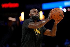 Skip:LBJ最多可获勇士1500万合同,浓眉来与否他都愿签